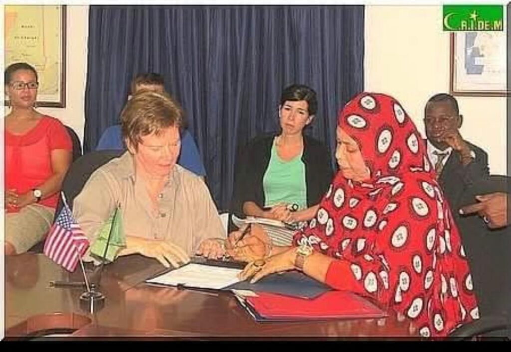 تمّ توقيع اتفاقية عمل مشترك بين رئيسة الجمعية وهيئة أمريكية